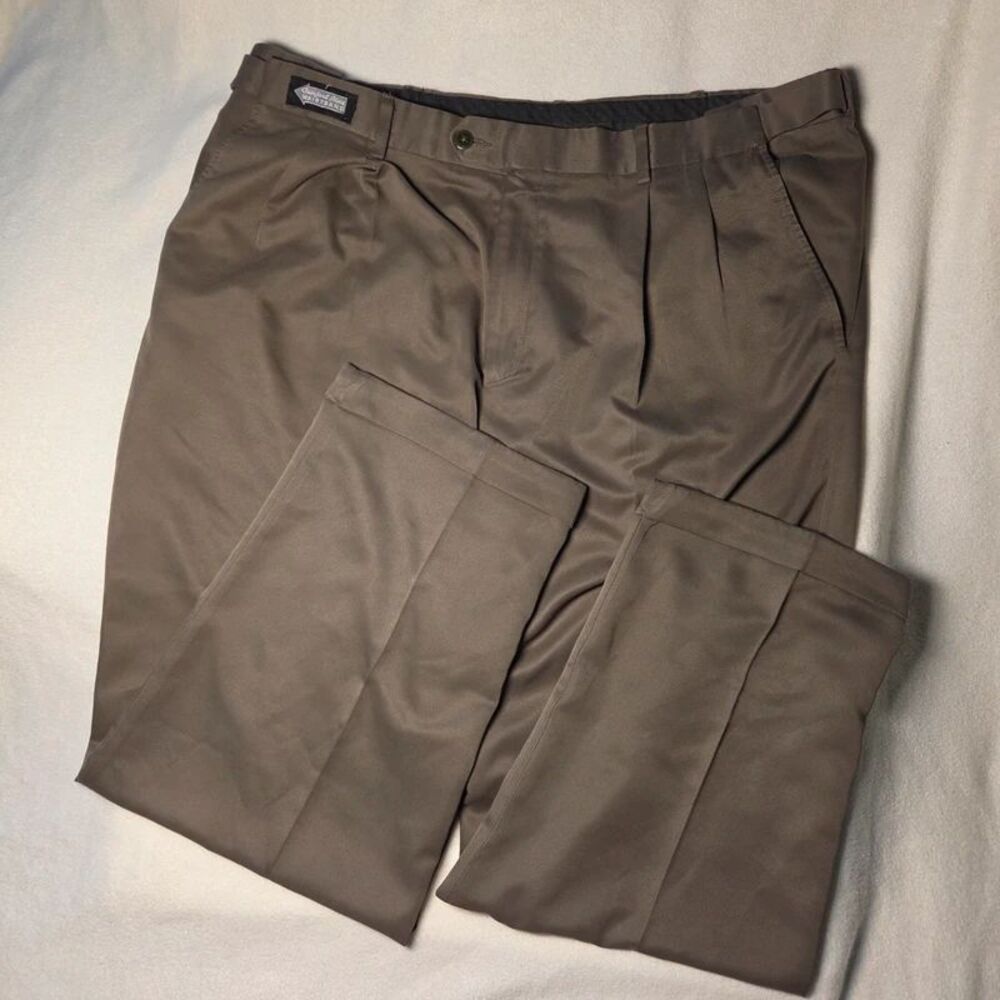 Savane Mens Comfort Plus Dress Pants 38x30 Sage Pleated Cuffed Stretch Waist - Picture 9 of 9